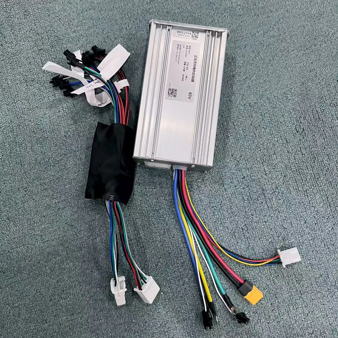 Skuter Listrik Berkualitas Tin - 60V 5600W Dual Motor Electric Scooter ulasan dan harga