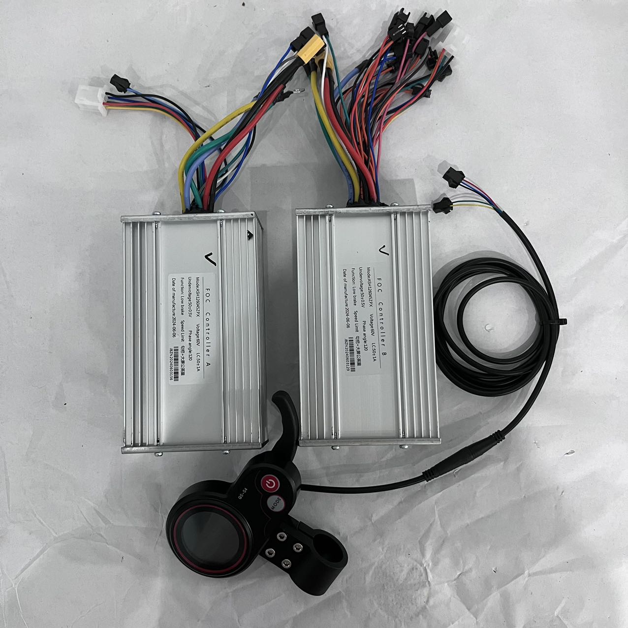 Komponen Skuter Listrik 5600W  - 60V 5600W Dual Motor Electric Scooter ulasan dan harga